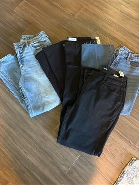 Lot of 4 Old Navy Jeans- Size 14